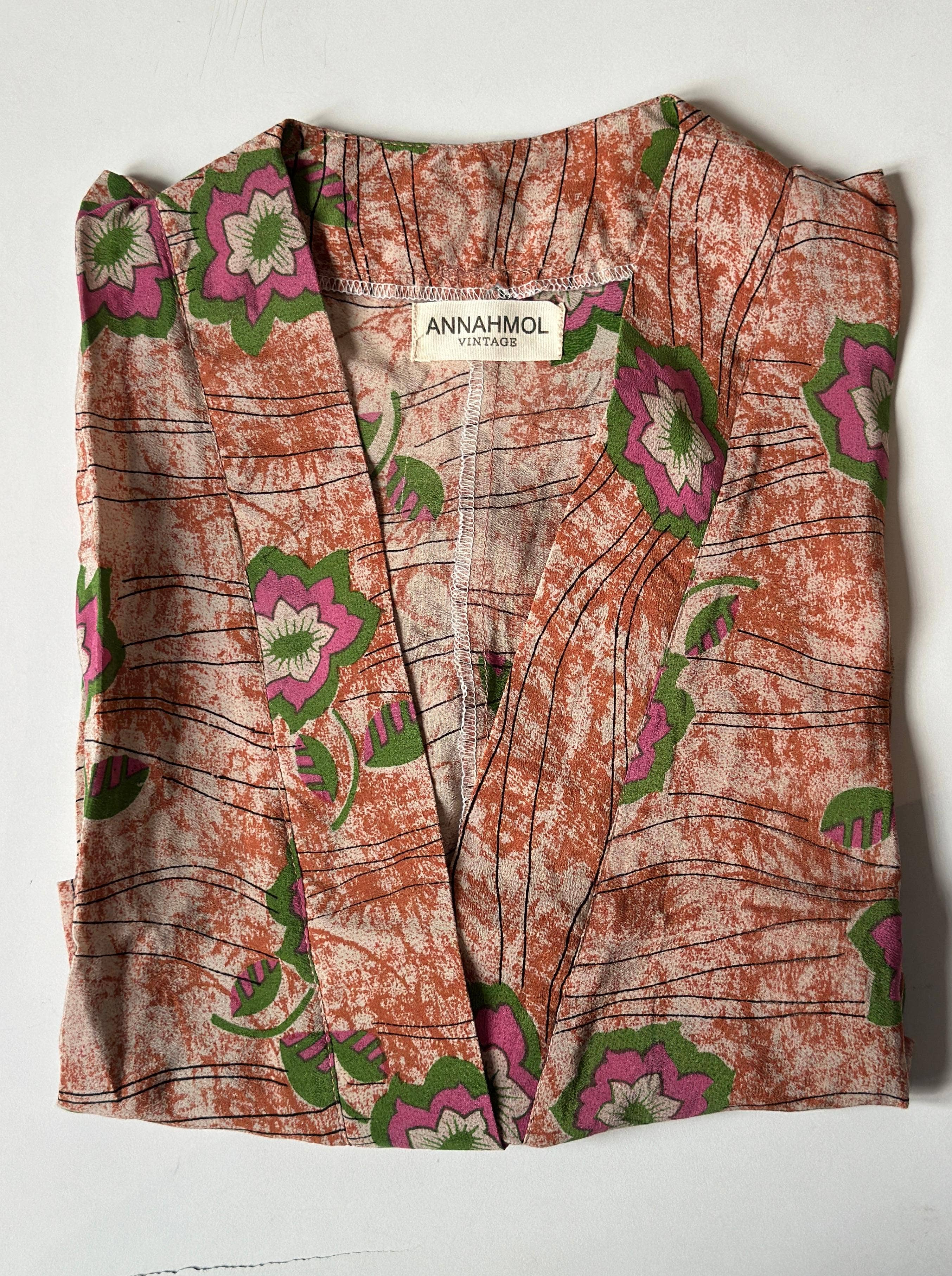 Annahmol - Wholesale Blouse - Women's - Vintage Silk Kimono Top: Free Size: BEST SELLER : OOAK38