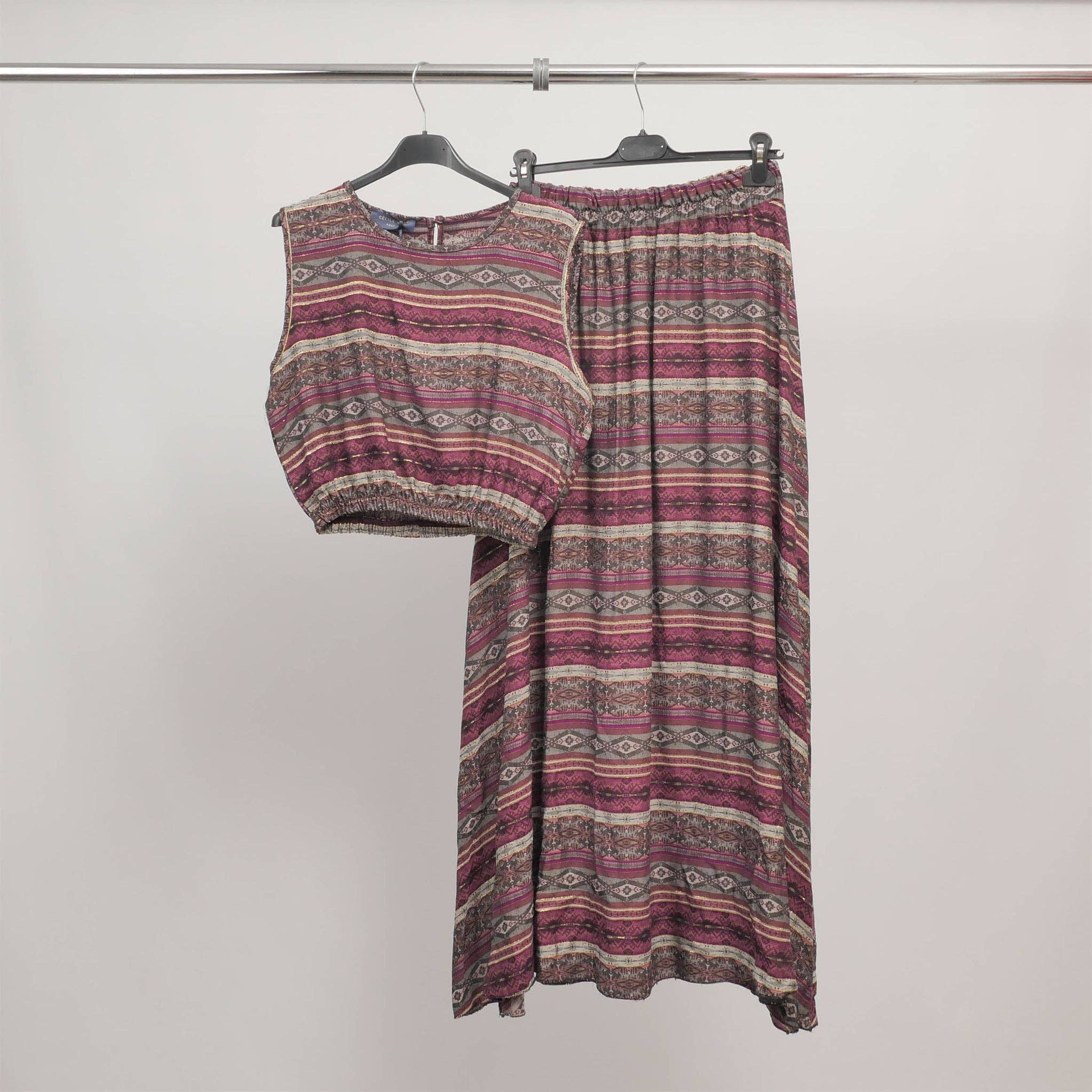 Cecile Wang - Wholesale Top & Skirt Set - Women's - Ethnic print top and long skirt set TDM31323-71