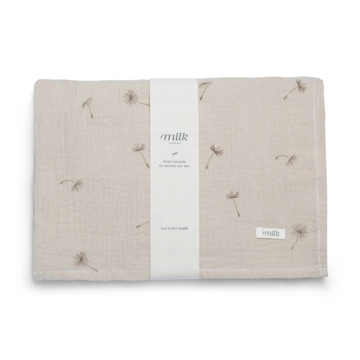 Muslin Swaddle Wildflower Ivory for wholesale by Milk Denmark
