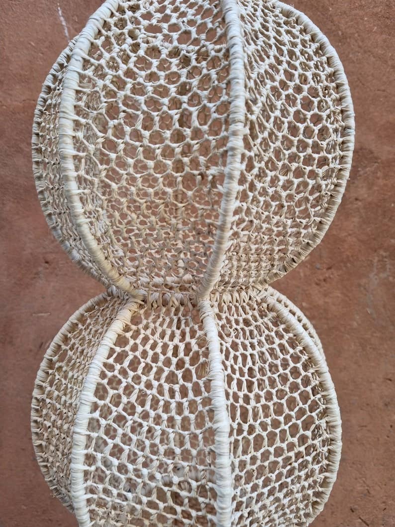MARRAKECH METACRAFT LTD - Wholesale Chandelier/hanging light - Moroccan lace Lantern raffia suspension1