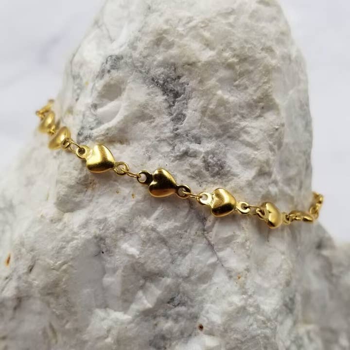 Gold Plated Dainty Heart Chain Bracelet for wholesale by The Pretty Jewellery