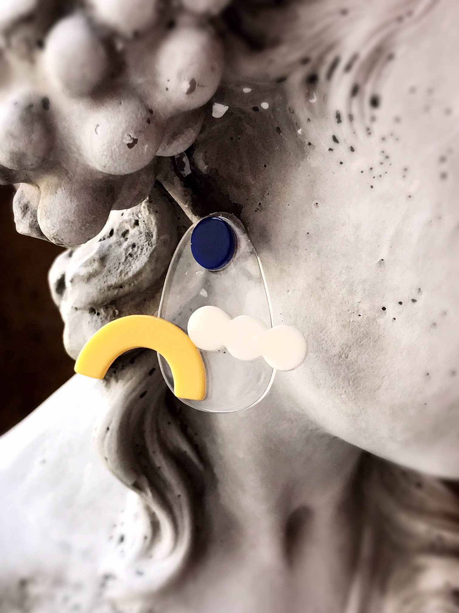 Pearl and Ivy Studio – Großhandel Ohrhänger – Ohrstecker aus Acryl, Sonne, Mond, Wolke, Nacht und Tag3