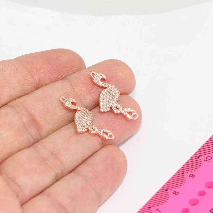 Pendentif Flamant Rose Plaqué Or Rose 15x22mm avec CZ, ZRCN623 pour la vente par QueenJewelryM