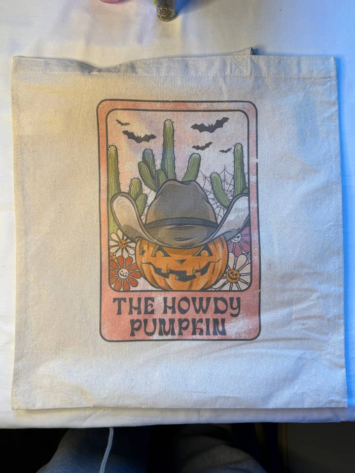 El bolso tote Howdy Pumpkin para venta al por mayor de Chaotic Crystal Chick Co.