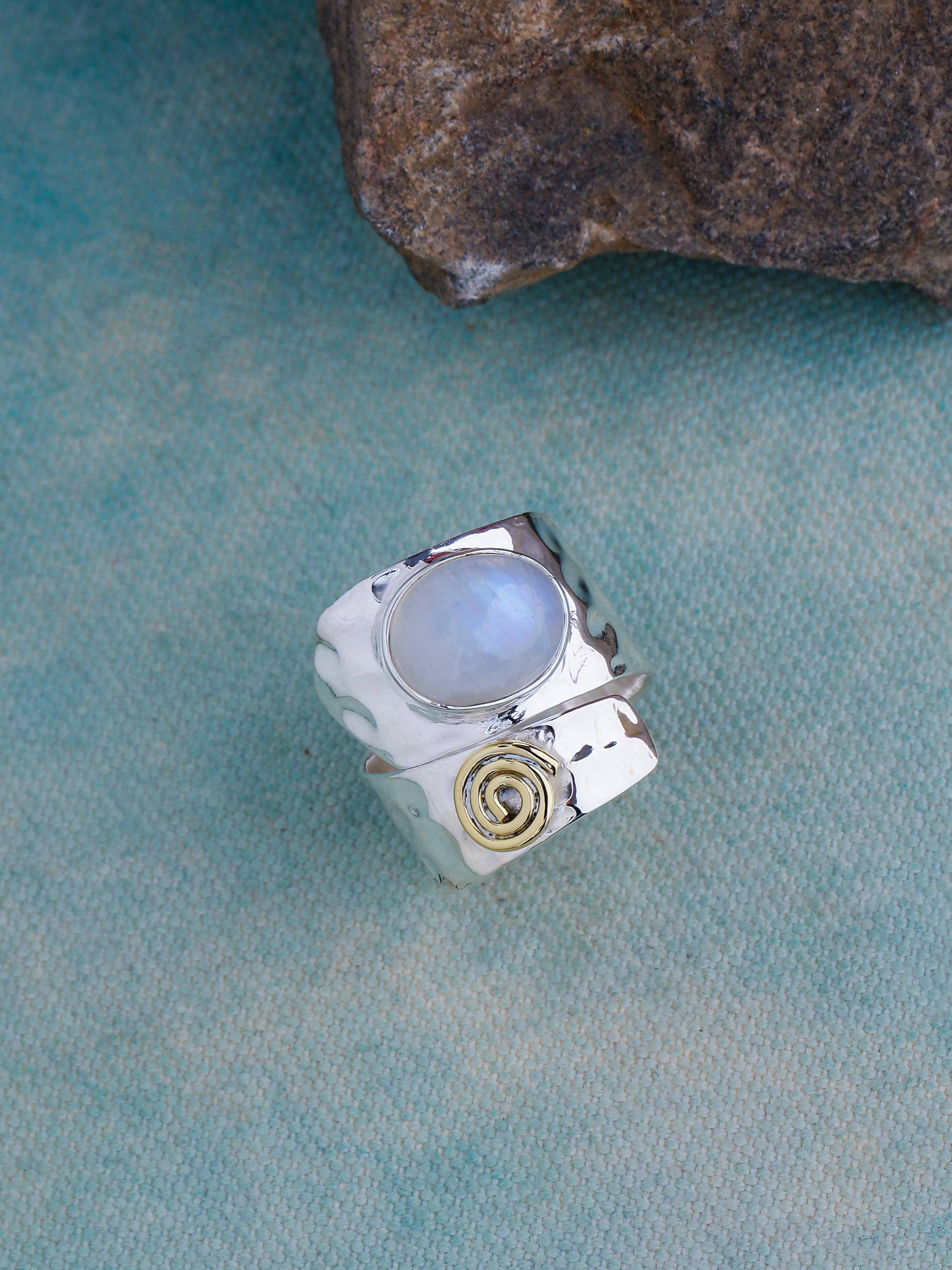 Tiramisu – Engroshandel Statementring – 925 Sterling Sølv Regnbue Månesten Justerbar Ring0