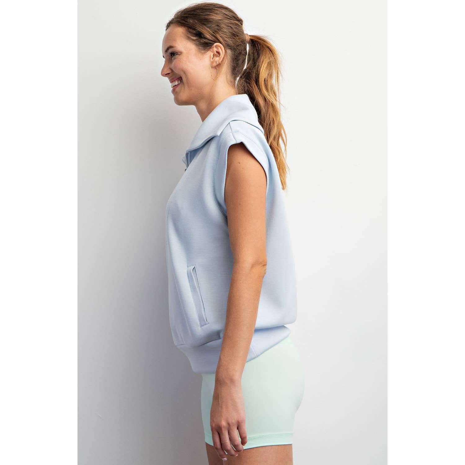 Rae Mode - Vente Haut de sport – femme - HAUT À MANCHES COURTES ET FERMETURE ÉCLAIR QUARTER EN MODAL POUR PLONGÉE11