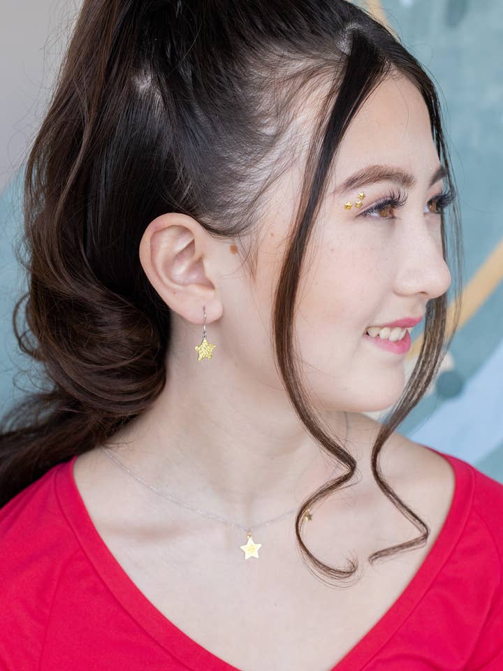 Halskette aus vergoldetem Sterlingsilber mit zwei Sternen für den Großhandel von Annie and Sisters