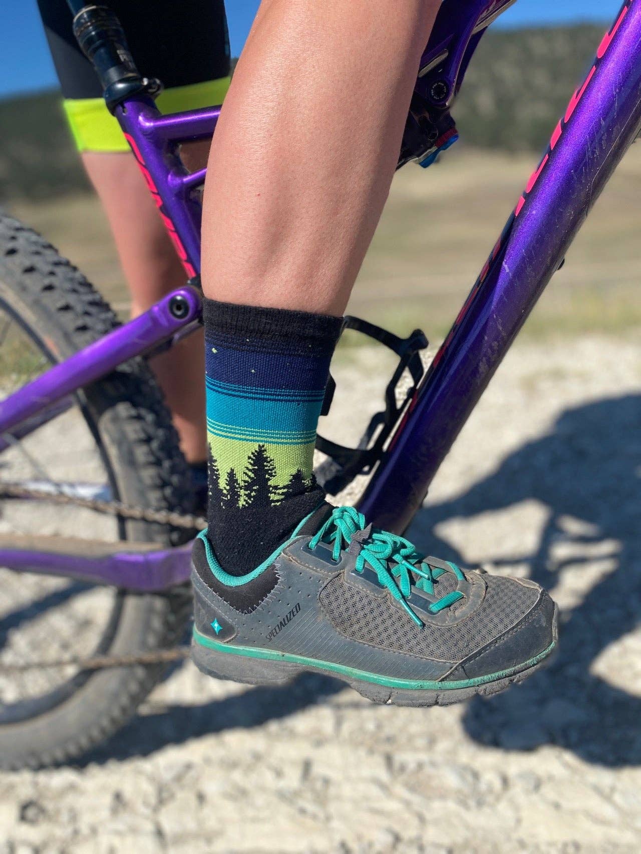 Akinz – wholesale Socks – Unisex – Morningside Performance Crew Socks3