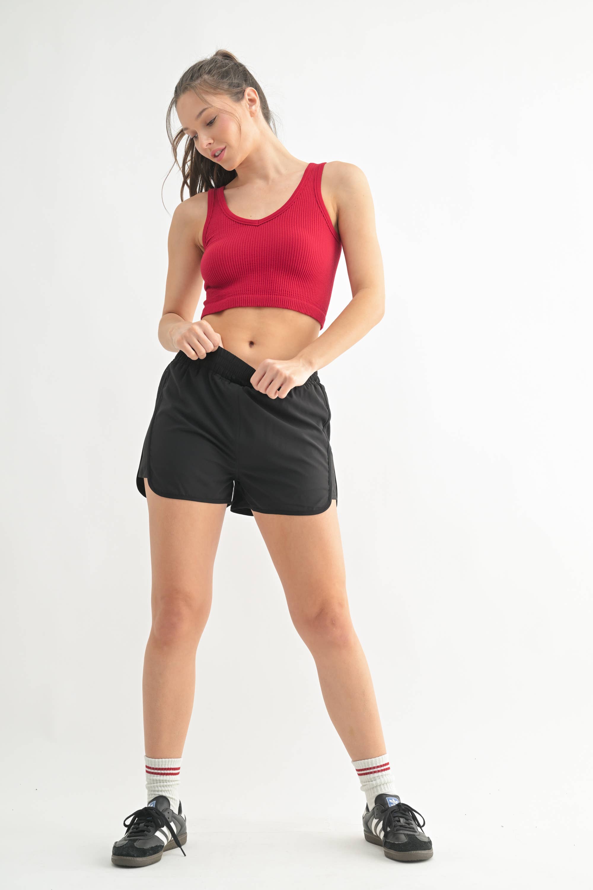 Mono B - Wholesale Tanktop - Dames - Geribbelde naadloze cropped tanktop67