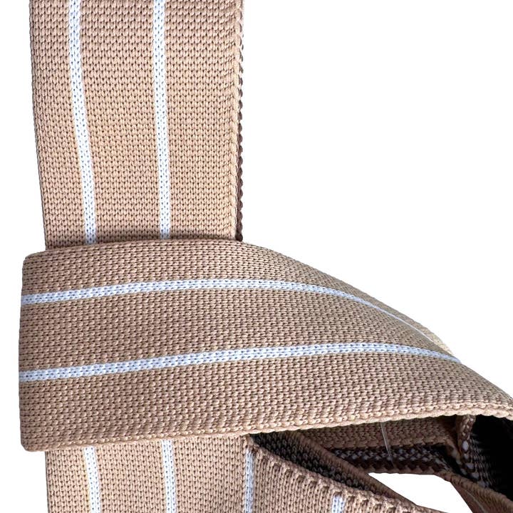 LASR – wholesale Tote bag – Women's – Peanuts Snoopy and Friend Knitted Baggu Brown Mini Tote5