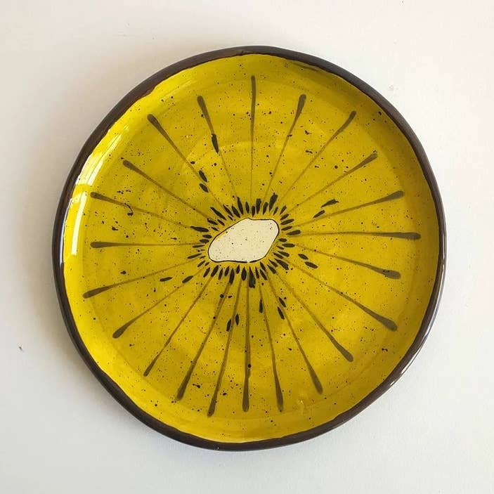 Big Kiwi Plate 27 Cm Gold for wholesale by Federica Massimi Ceramics