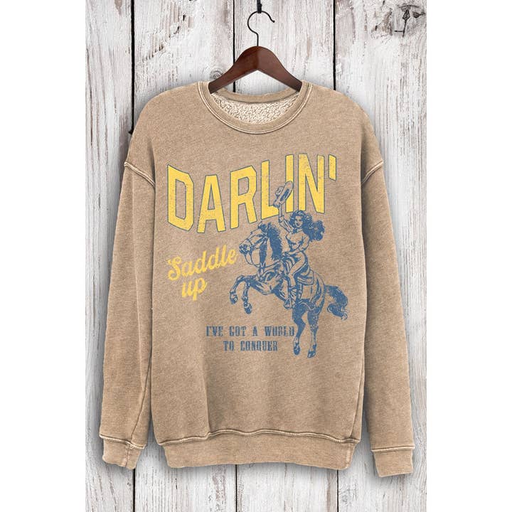 HRTandLUV – Engroshandel Grafisk Sweatshirt - Dame – DARLIN SADDLE UP MINERALSWEATSHIRTS