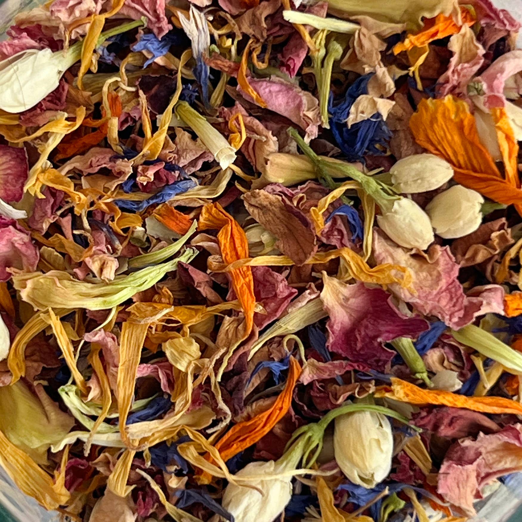 WILDERHOUSE - Wholesale Dried Spice - Edible Dried Flower Petals1