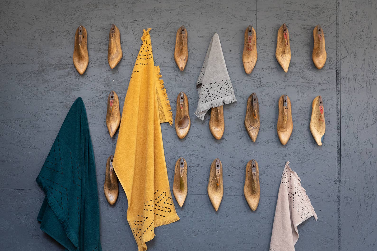 Maison Vivaraise & La Cerise sur le Gâteau - Vente Serviettes de bain - Serviette Invité Julia Sésame 30 X 501