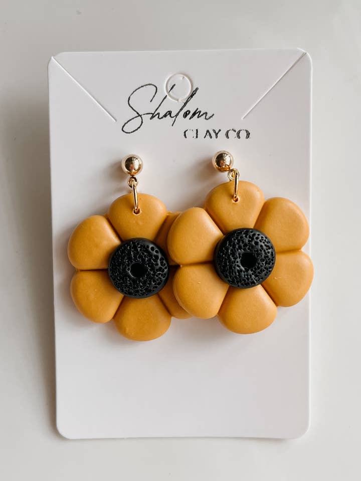 Solrosörhängen | Höstörhängen | Örhängen i polymerlera för wholesale av Shalom Clay Company