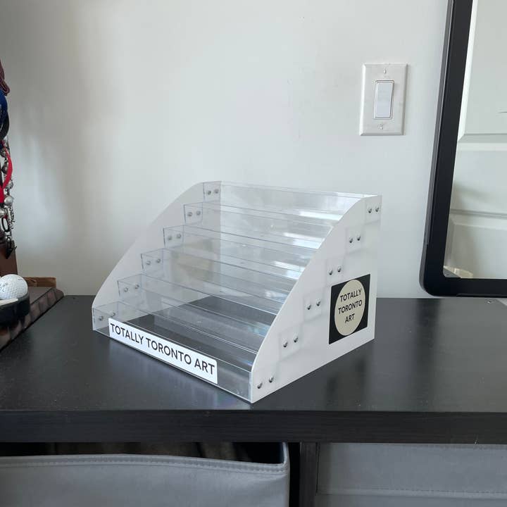 Magneet- en Stickershow - Zes Lagen voor wholesale door Totally Toronto Art/Sassy City Studio