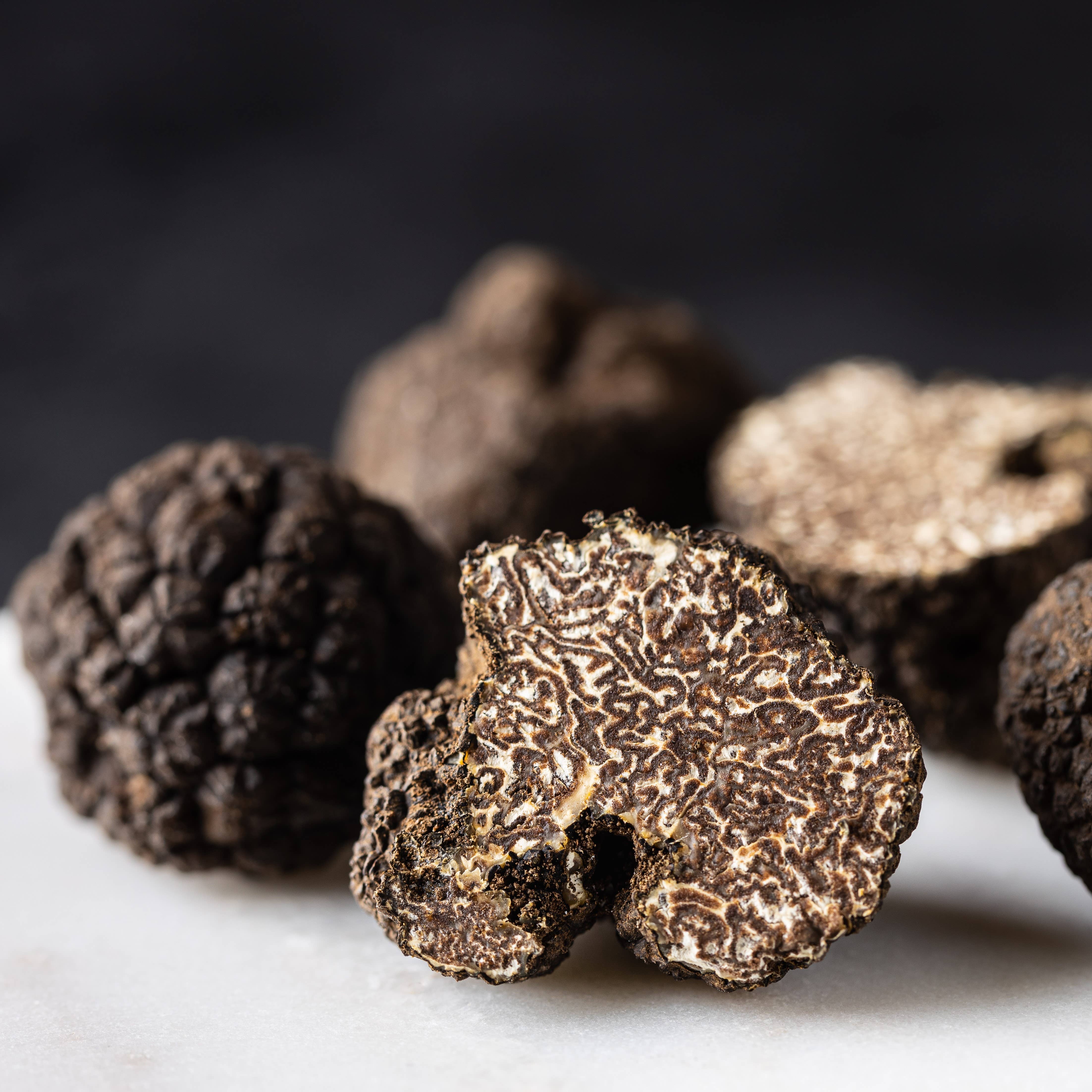 Mercato di Bellina - Wholesale Chips - Black Truffle Potato Chips - Italian Black Summer Truffle2