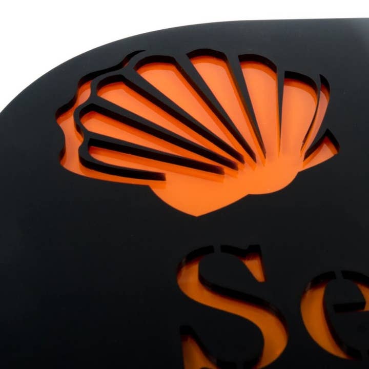 Huisbord van acryl met zeeschelpmotief 30x30cm voor wholesale door The House nameplate company