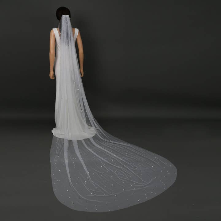 Farinosa Bridal - Wholesale Veil - Women's - FS6355 Scattered Pearls Bridal Wedding Veil 39" 118"