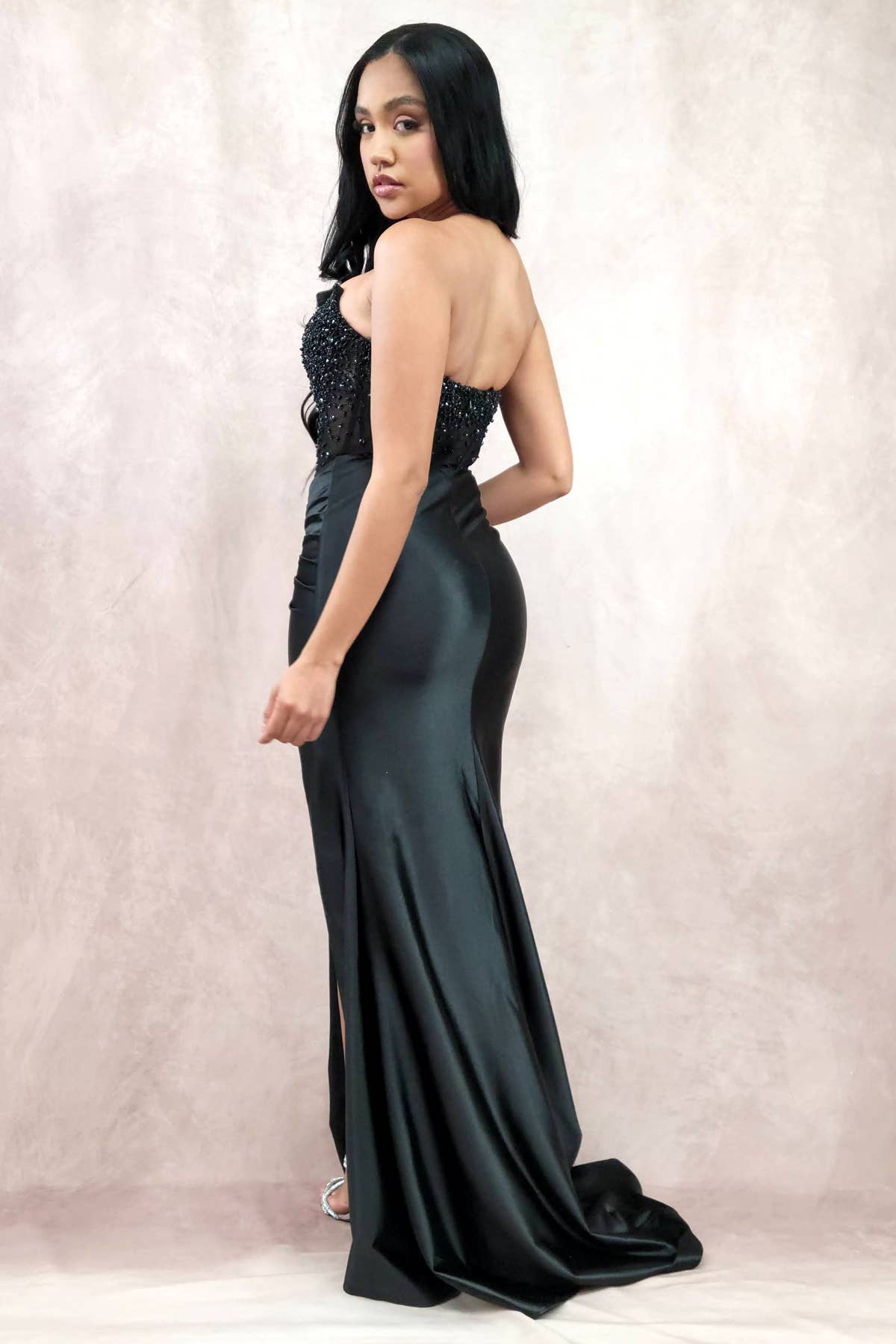 Chicas - Vente Robe de soirée – femme - Robe bustier en satin avec corset à perles et sequins C83130