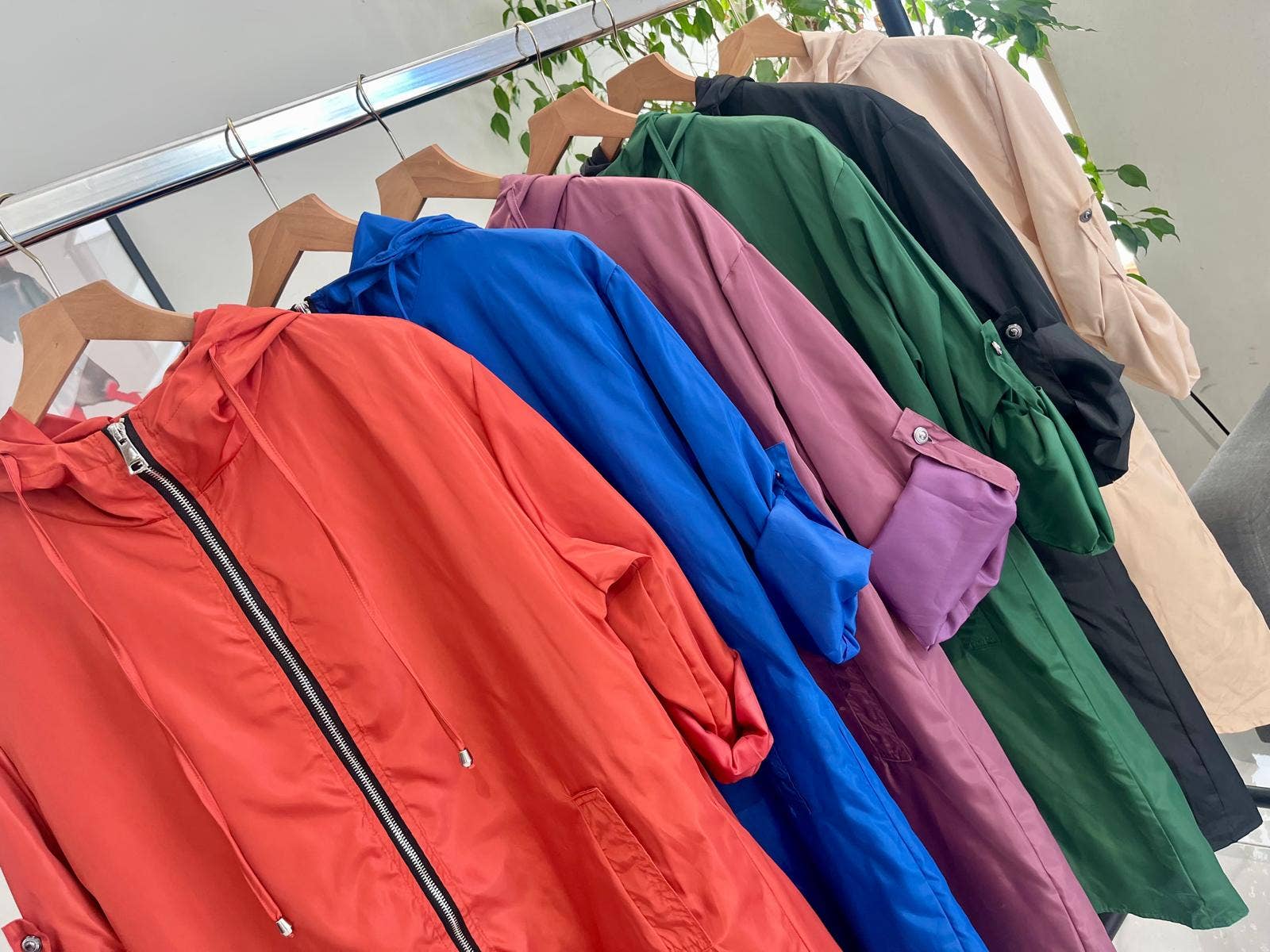 SWEET MAGIC MODA Y COMPLEMENTOS - Wholesale Raincoat - Women's - THREE-QUARTER REFLECTIVE RAINCOAT 12