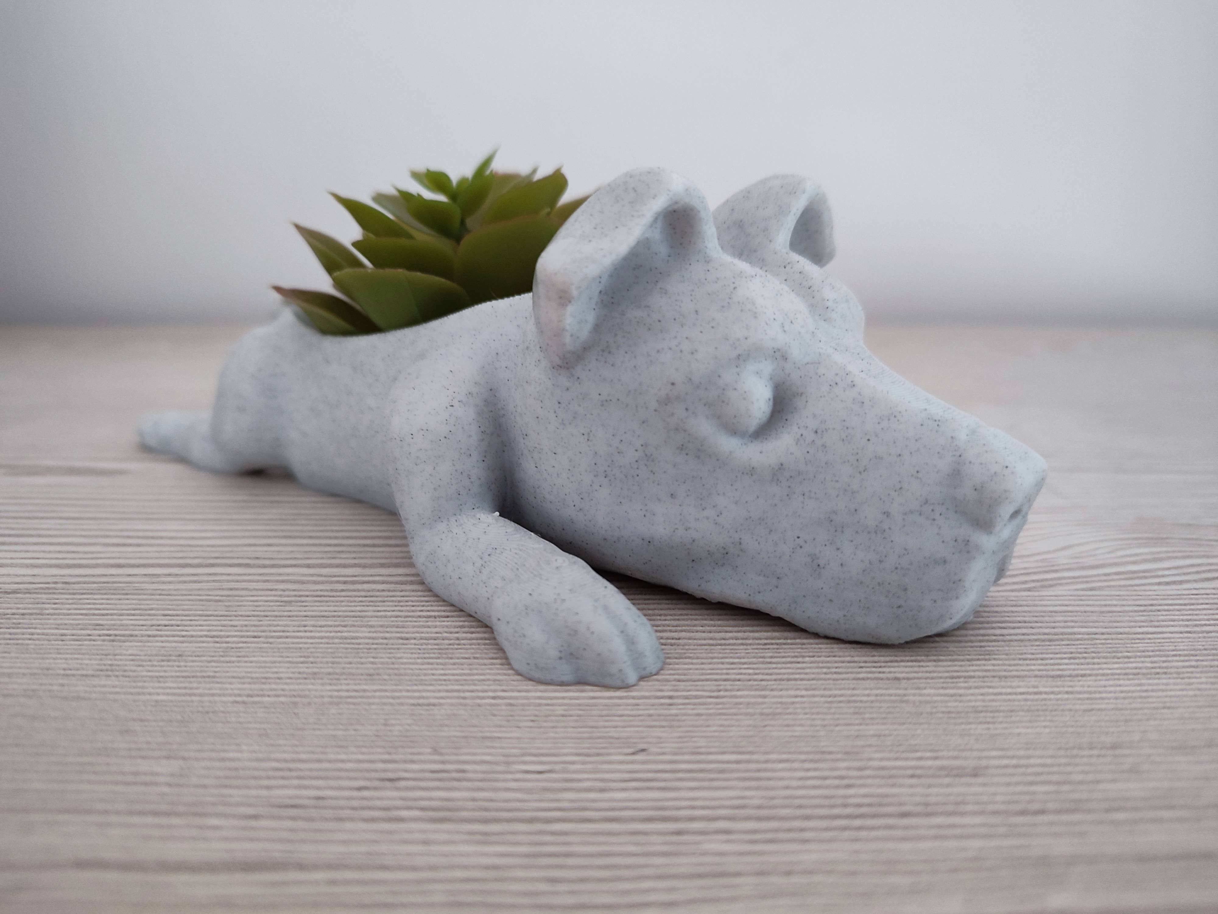 3DROOTS - Venta al por mayor Macetas - Maceta con forma de perro Staffordshire Bull Terrier0