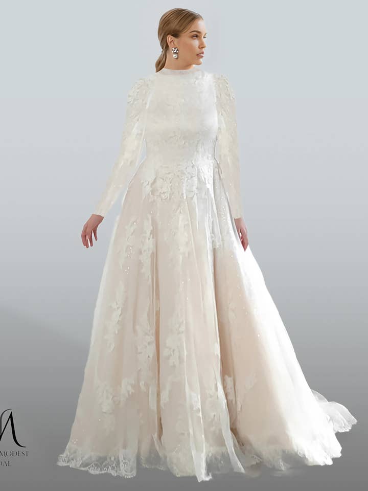 Chicella - Élégante Robe de Mariée Modeste à Manches Longues pour la vente par Unique Modest Bridal