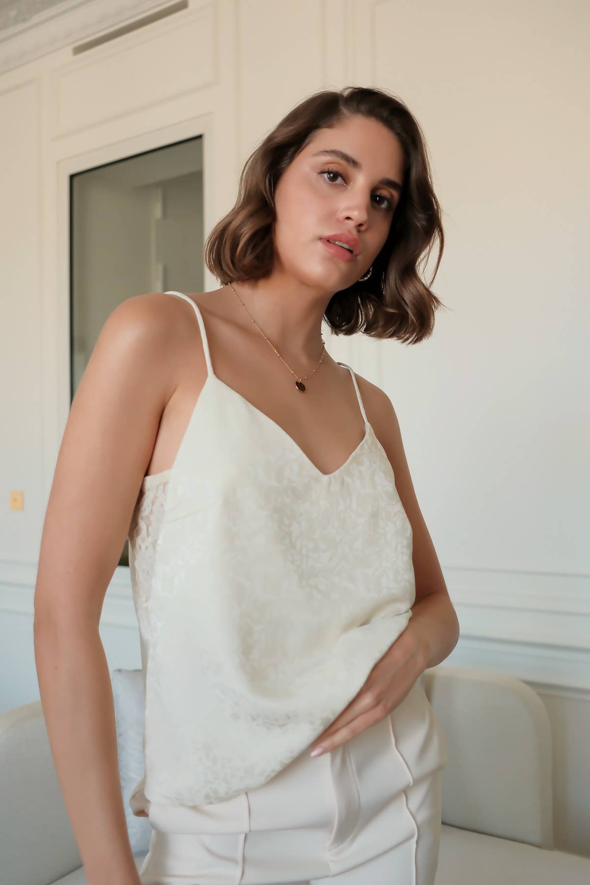 LOVIE & CO - Vente Caraco – femme - Top à bretelle jacquard fleuri et dentelle9