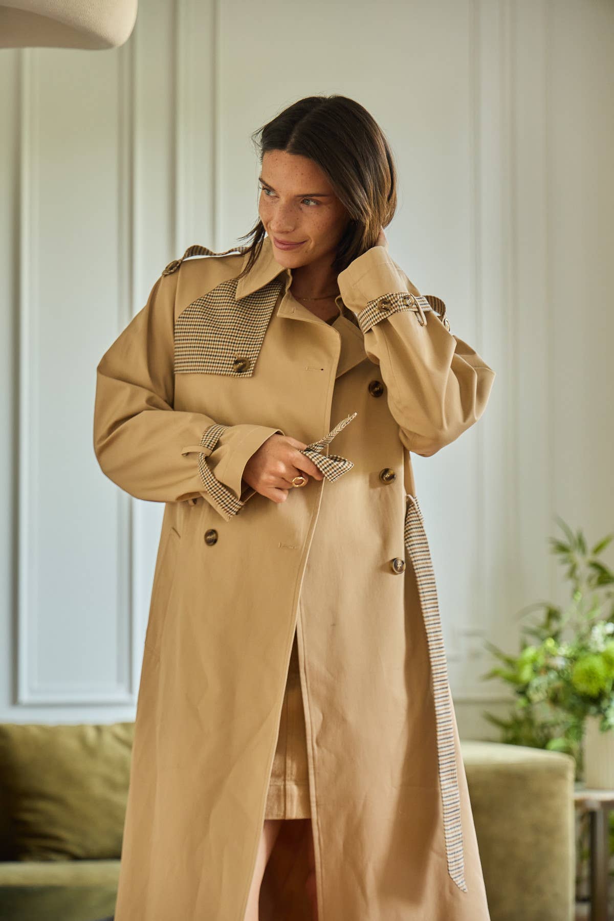 Calie Paris - Wholesale Trench Coat - Women's - VIVI Trench Coat4