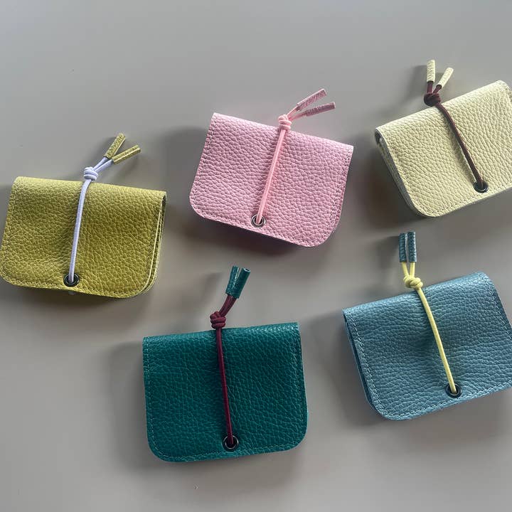 Cartera KNOT mini - cuero - últimos colores disponibles para venta al por mayor de Marieke Jacobs