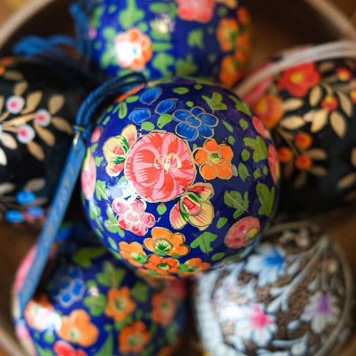 East End Press – wholesale Ornament – UK/EU: Dark Blue Blossoms Bauble2