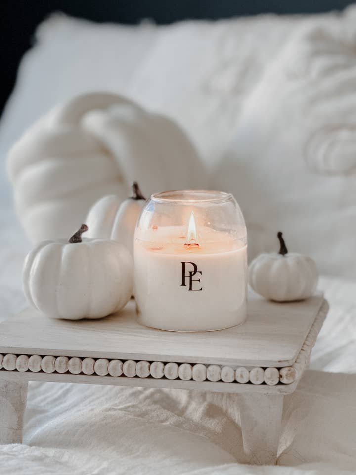 Fall Scented 11.5oz Candles for wholesale by Perlux Essence LLC