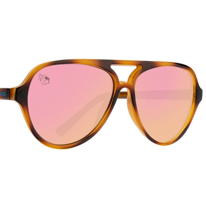 Brohana pour la vente par Black Shades