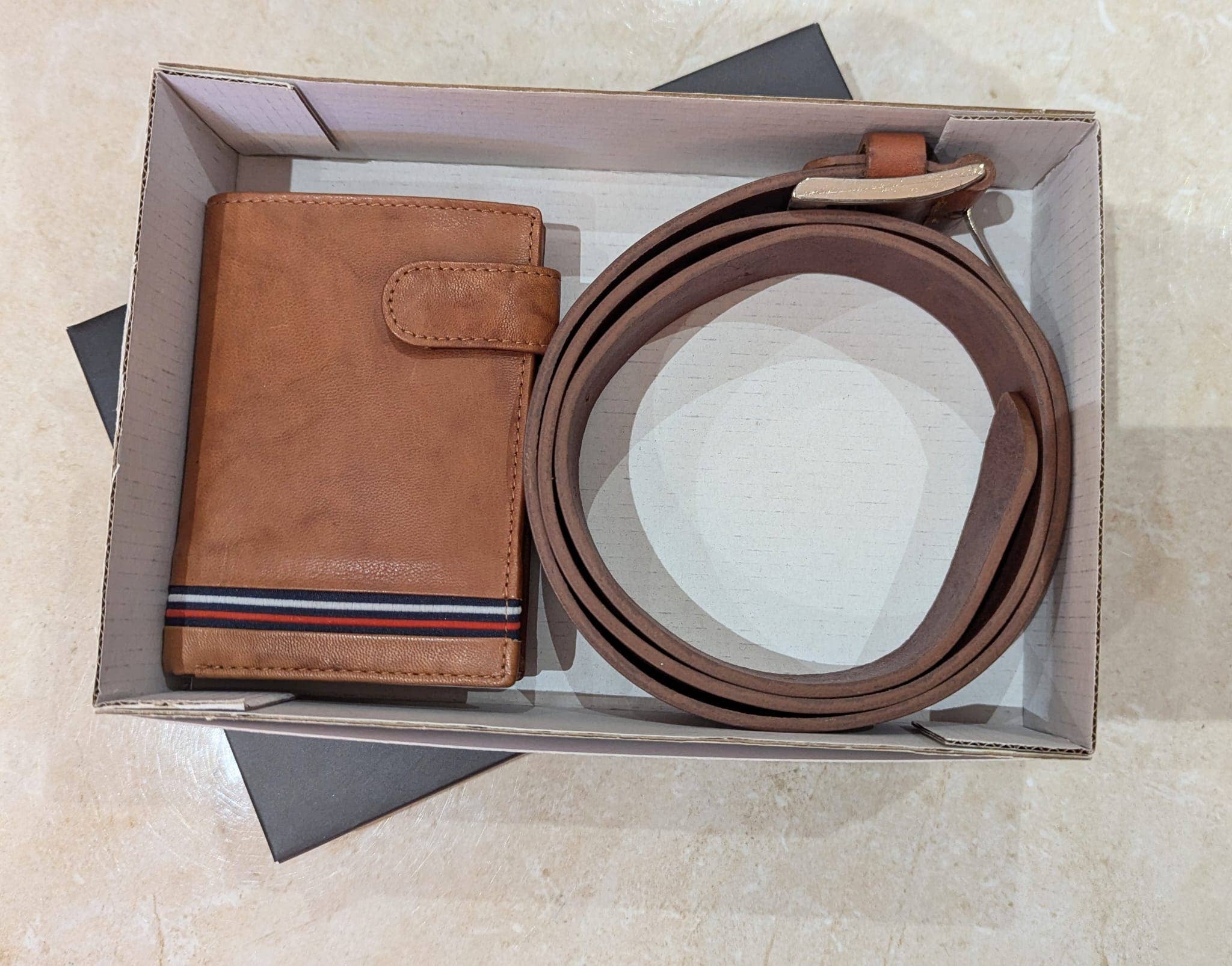 MIA LAROUGE – Engroshandel Tegnebog - Dame – SÆT TASKER MED LÆDERBÆLTER4