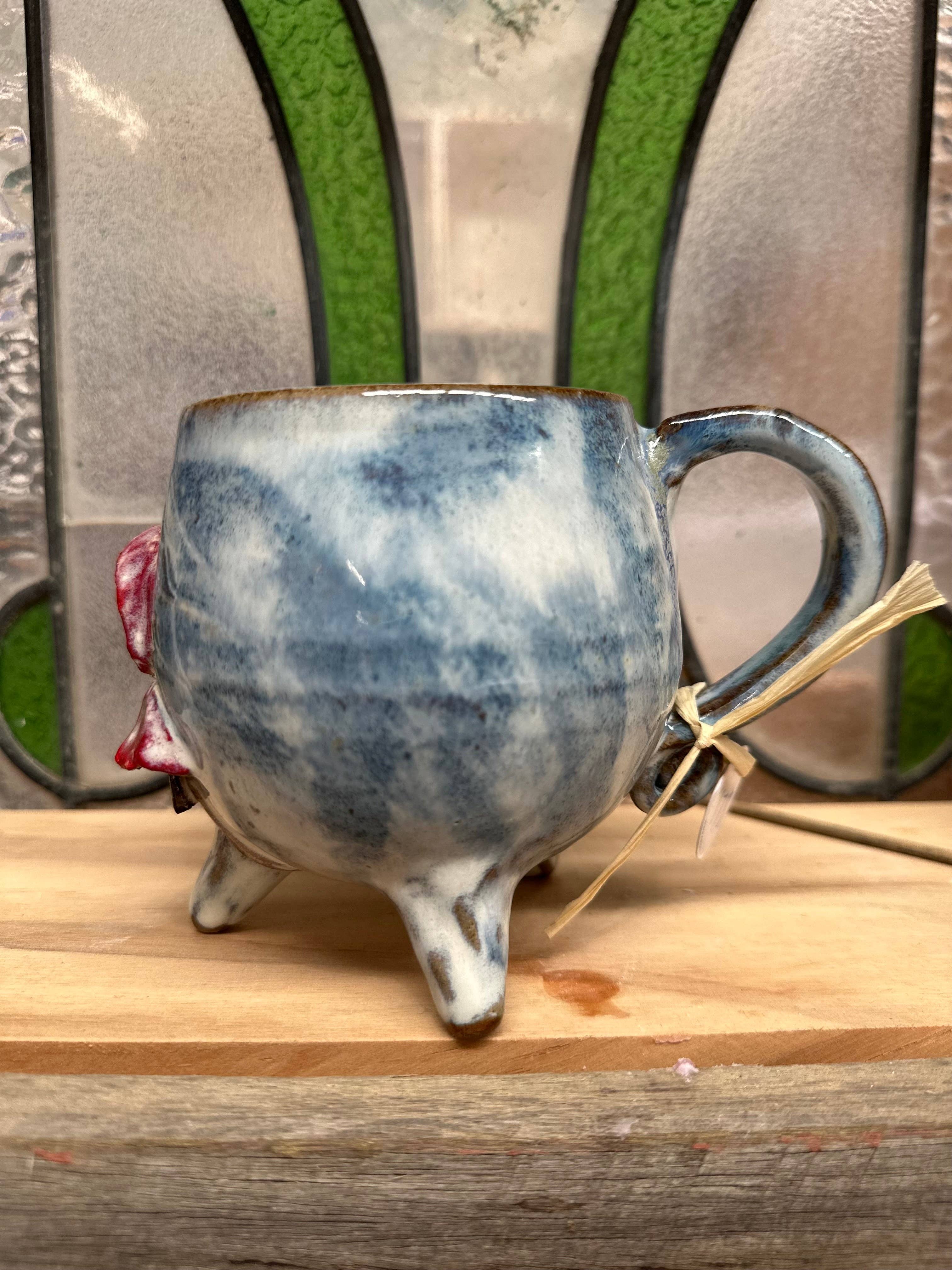 Carys Martin Ceramics - Wholesale Decorative Tabletop Object - Cauldron Crystal Cup – Goddess & Toadstools with Amethyst Cluster3