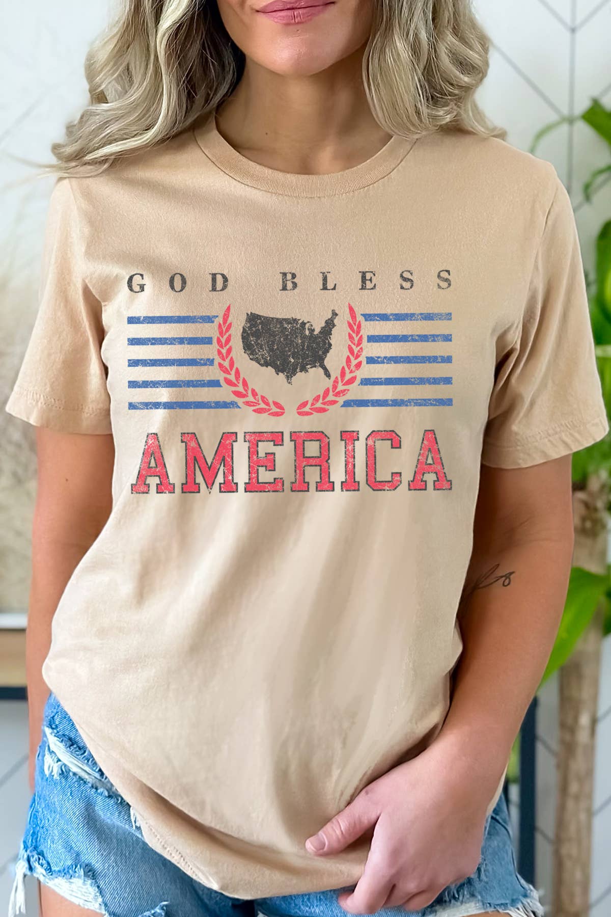 BouTeeQue Closet – Engroshandel T-shirt med print - Dame – BTJ2048 T Gud velsigne Amerika3