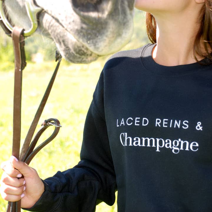 Rênes Lacées & Pull Ras-du-Cou Champagne - Noir pour la vente par Laced Reins Equestrian