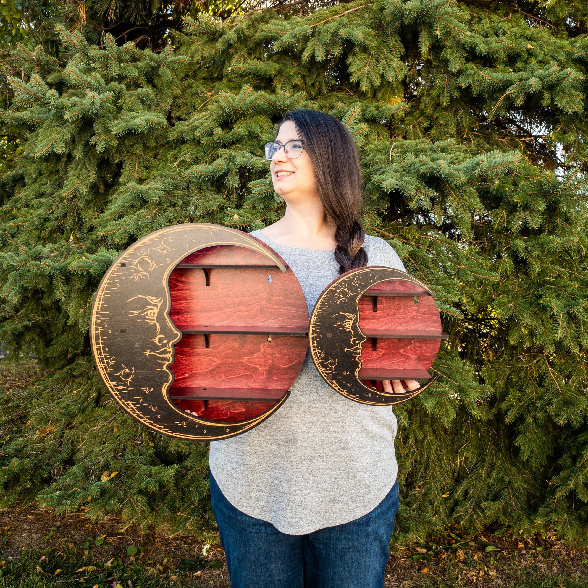 Standish House – Großhandel Wandregale – Mondregal mit Gesicht, Kristallregal, Regal für ätherische Öle5