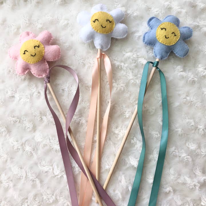 Daisy Magic Wands- Pink, White or Blue for wholesale by Charley & Ruth Designs