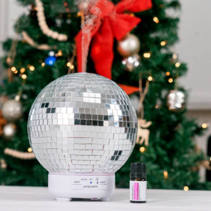 Diffuseur boule disco + coffret de mélange d'huiles essentielles « Sparkle » pour la vente par Simply Earth