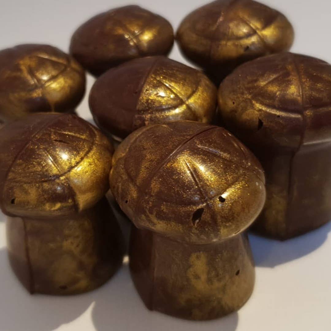 Les Douceurs de Louis - Wholesale Chocolate - Chocolate champagne corks & crispy praline1