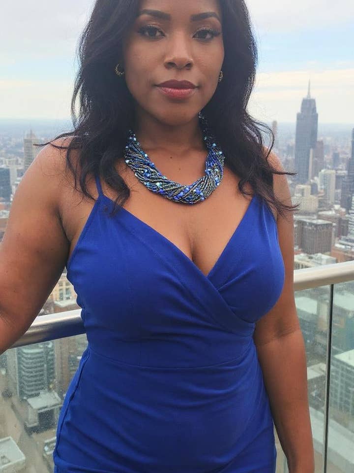 La Florence en bleu océan pour la vente par Vivienne's Closet