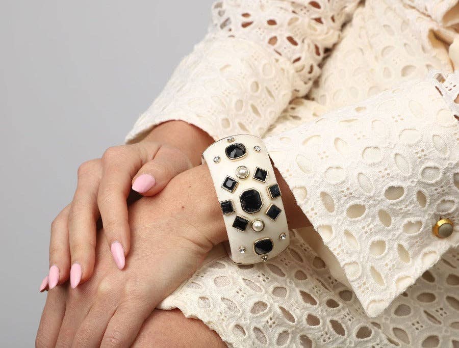 Diamond Veneer Travel Jewelry - Wholesale Bangle Bracelet - Wide Designer Resin open Zirconite Bangle Bracelet. 655B4327