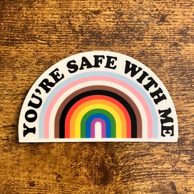 Autocollant You're Safe With Me Arched pour pare-chocs et fenêtre pour la vente par Wildcard Graphic Design