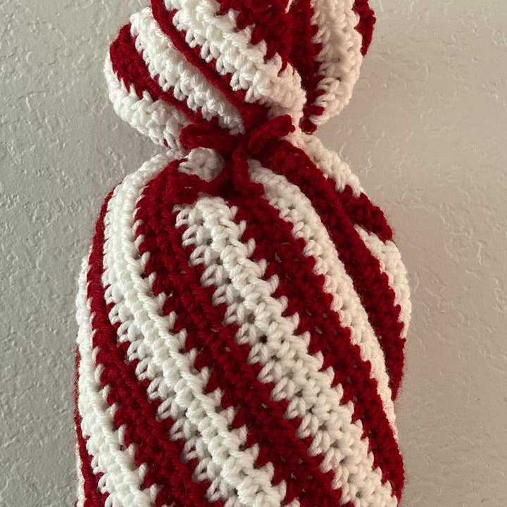 Tuque Peppermint Swirl pour la vente par Just for Moppets