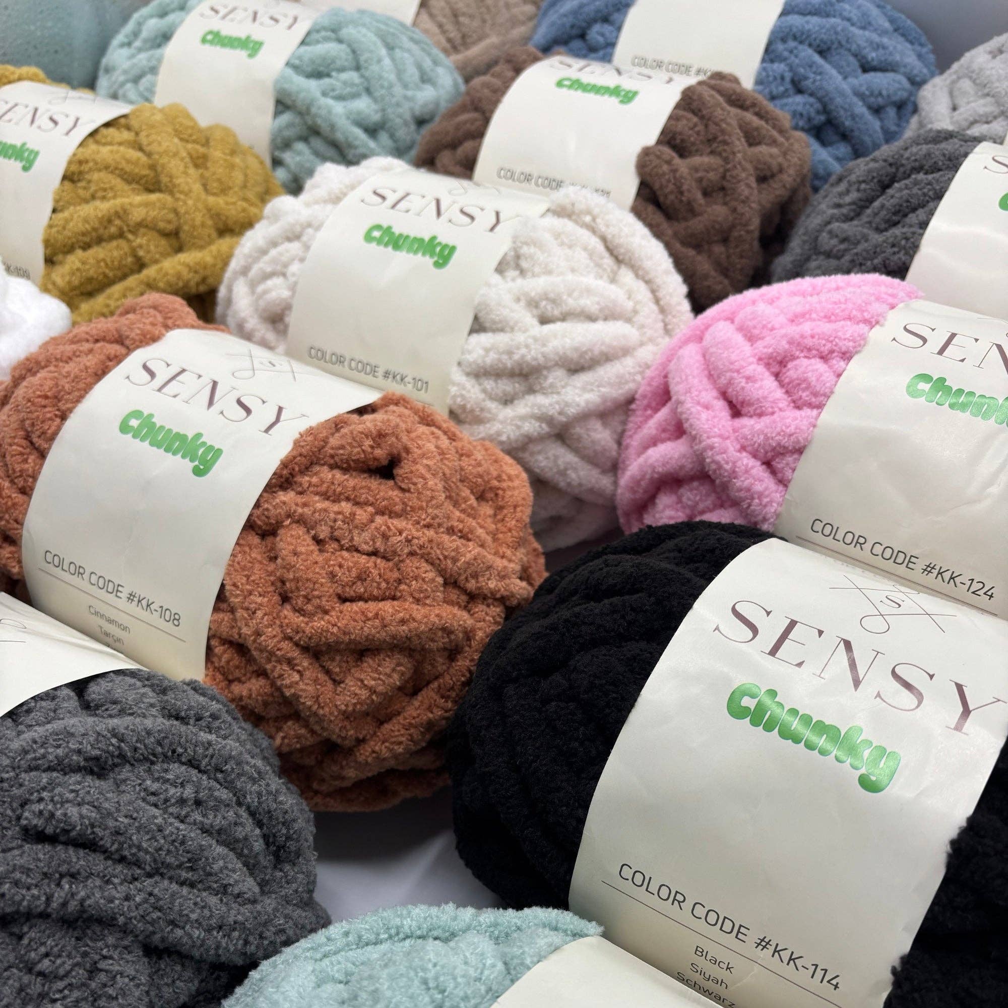 Sensy - Wholesale Yarn - Sensy Chunky Yarn, Blanket Yarn, 7 oz, 28 Yards, Gauge 7 Jumbo23