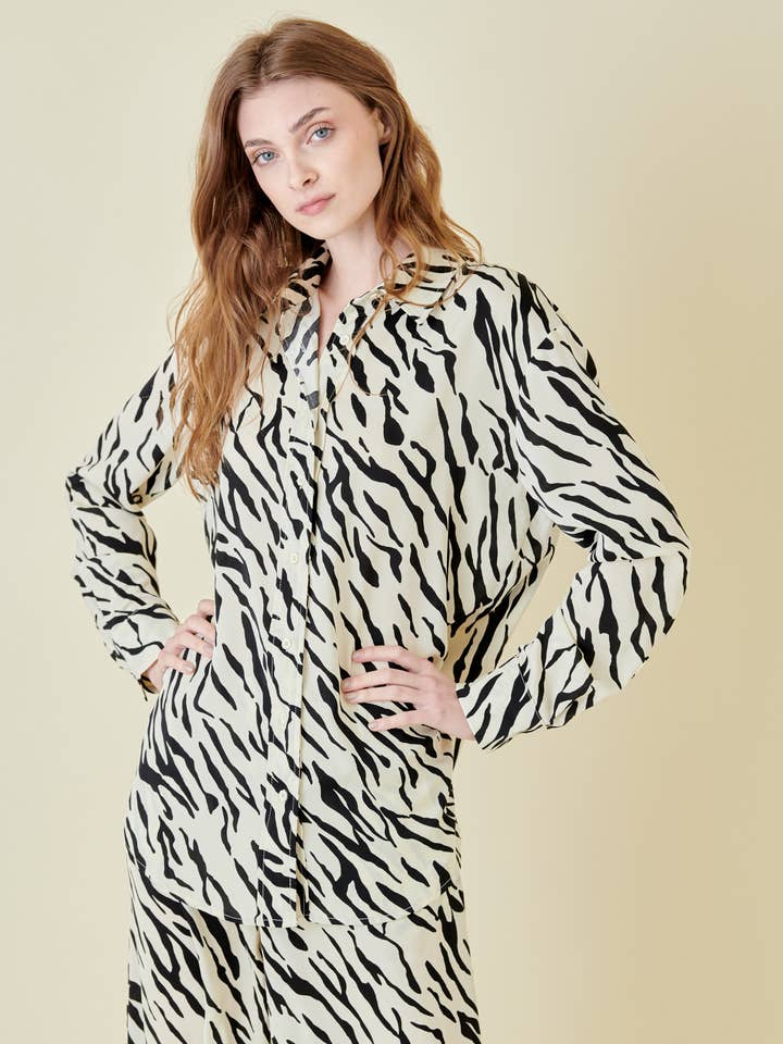 ZEBRA ANIMAL PRINT BUTTON UP TUNIC TOP-TI4036FO for wholesale by Fore Collection