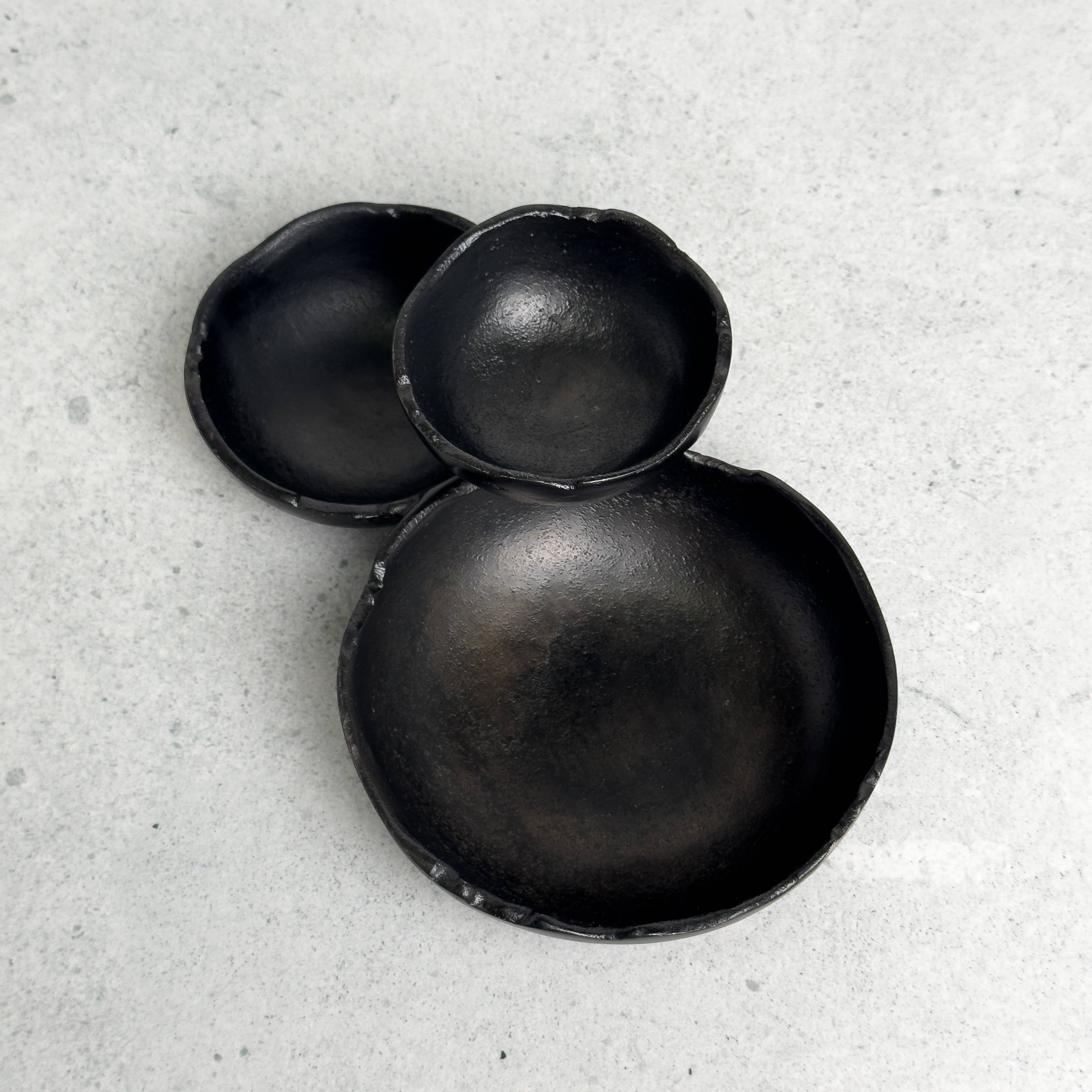 India Handicrafts Inc - Wholesale Serve Bowl - Black Aluminum 3-Bowl Cluster Dish7