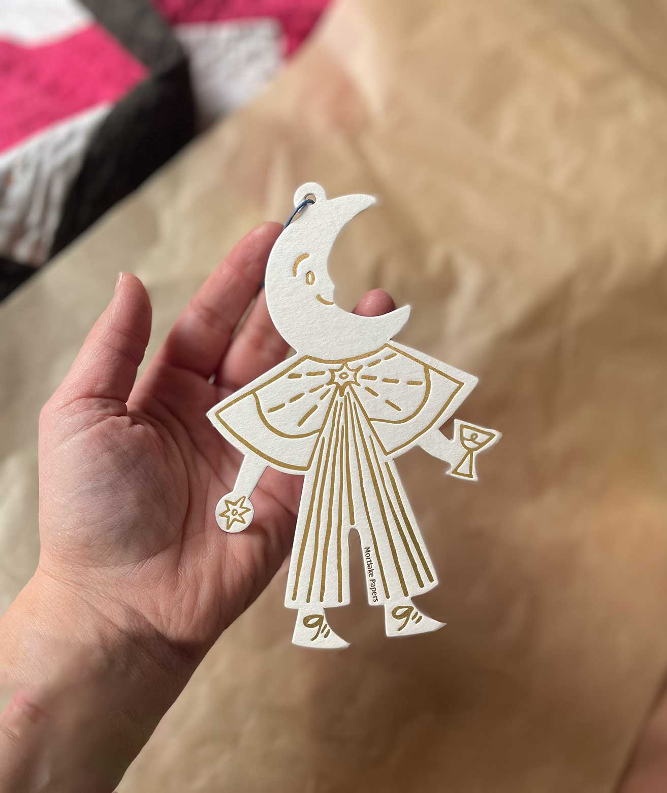 Mortlake Papers - Vente Objets de décoration - Ornement du Peuple de la Lune | Décoration de Noël | Ornement de Fête6