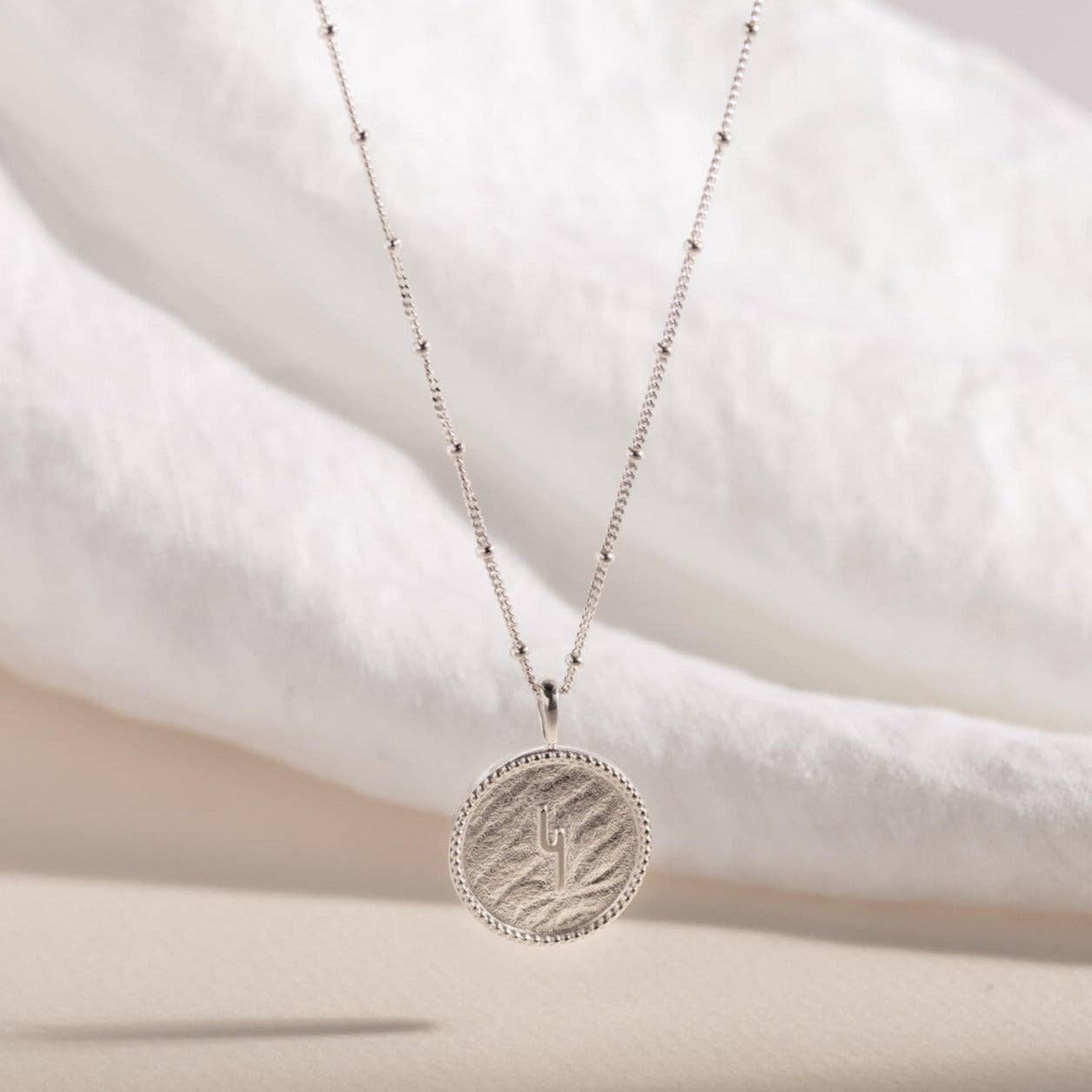 Claire Hill Designs – Großhandel Kette mit Anhänger/Charm – "Hoffnung" Silbermünzen-Halskette1